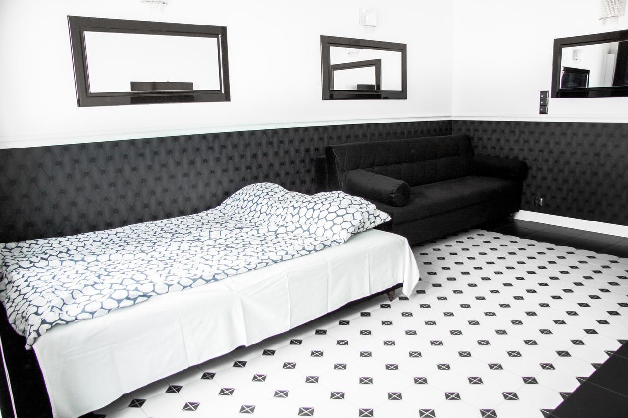 Shortstaypoland Krucza Warsaw Ngoại thất bức ảnh